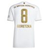 9409 PACK BAYERN MUNICH EXTERIEUR GORETZKA. ENSEMBLE ADULTE MAILLOT ET SHORT 2022 2023