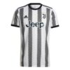 9822 PACK JUVENTUS DOMICILE. ENSEMBLE ADULTE MAILLOT ET SHORT 2022 2023